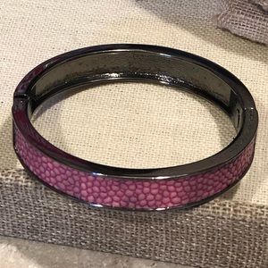 Premier Designs Chloe Pink Spring Hinged Bangel